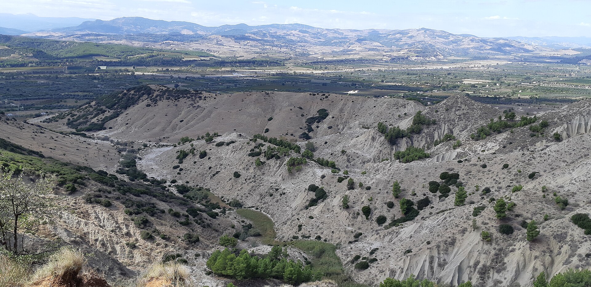I calanchi della campagna lucana intorno a Montalbano Jonico